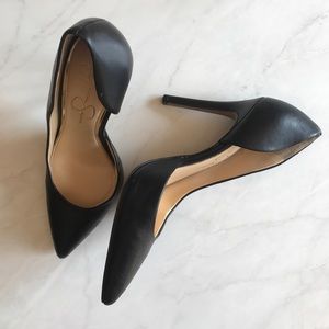 Jessica Simpson Pardyn d’Orsay pointed pump
